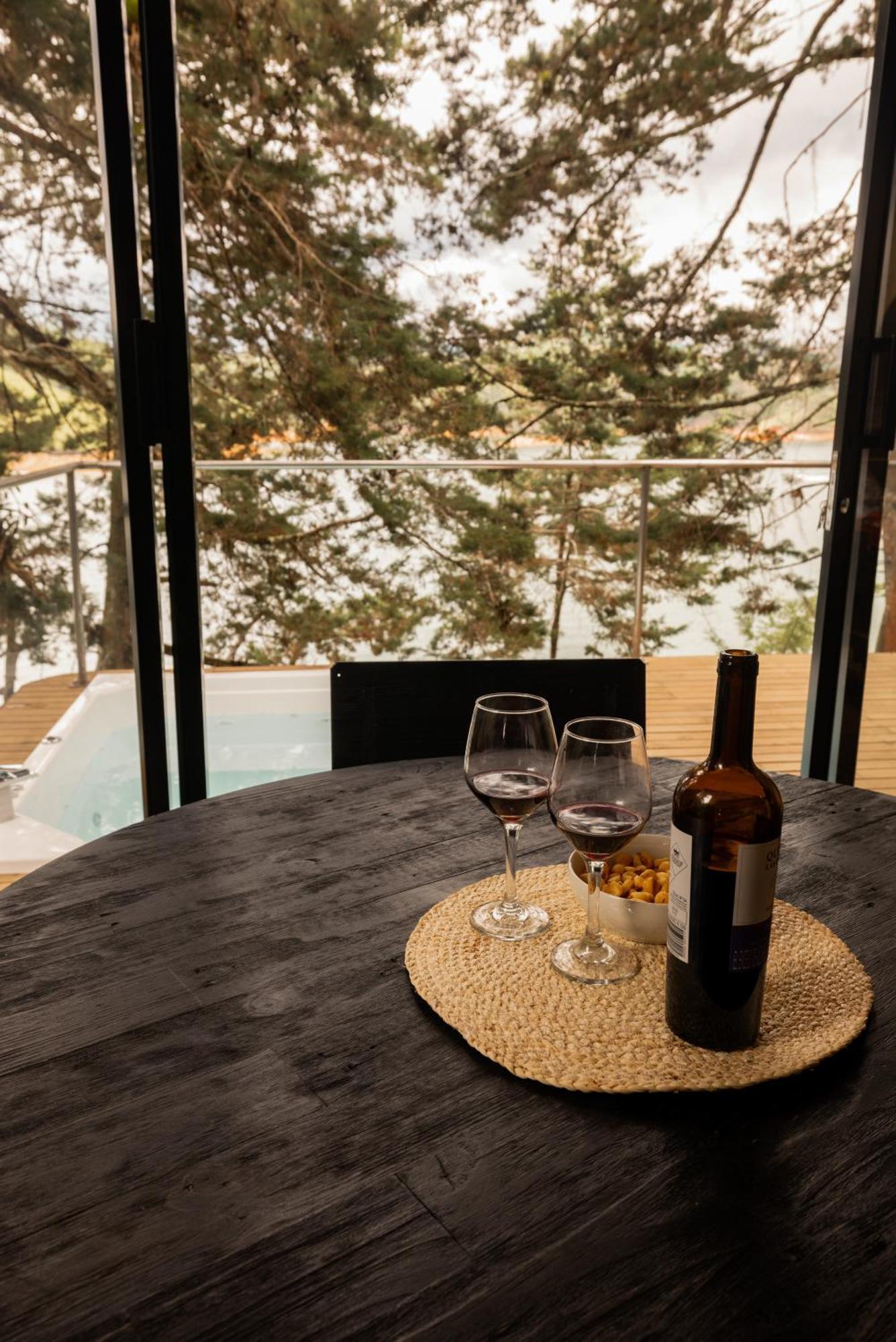 Porto Marina Hotel Гуатапе Экстерьер фото